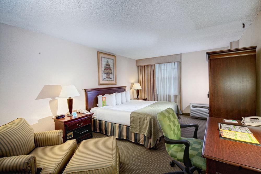 Delta Hotels By Marriott Norfolk Airport Extérieur photo