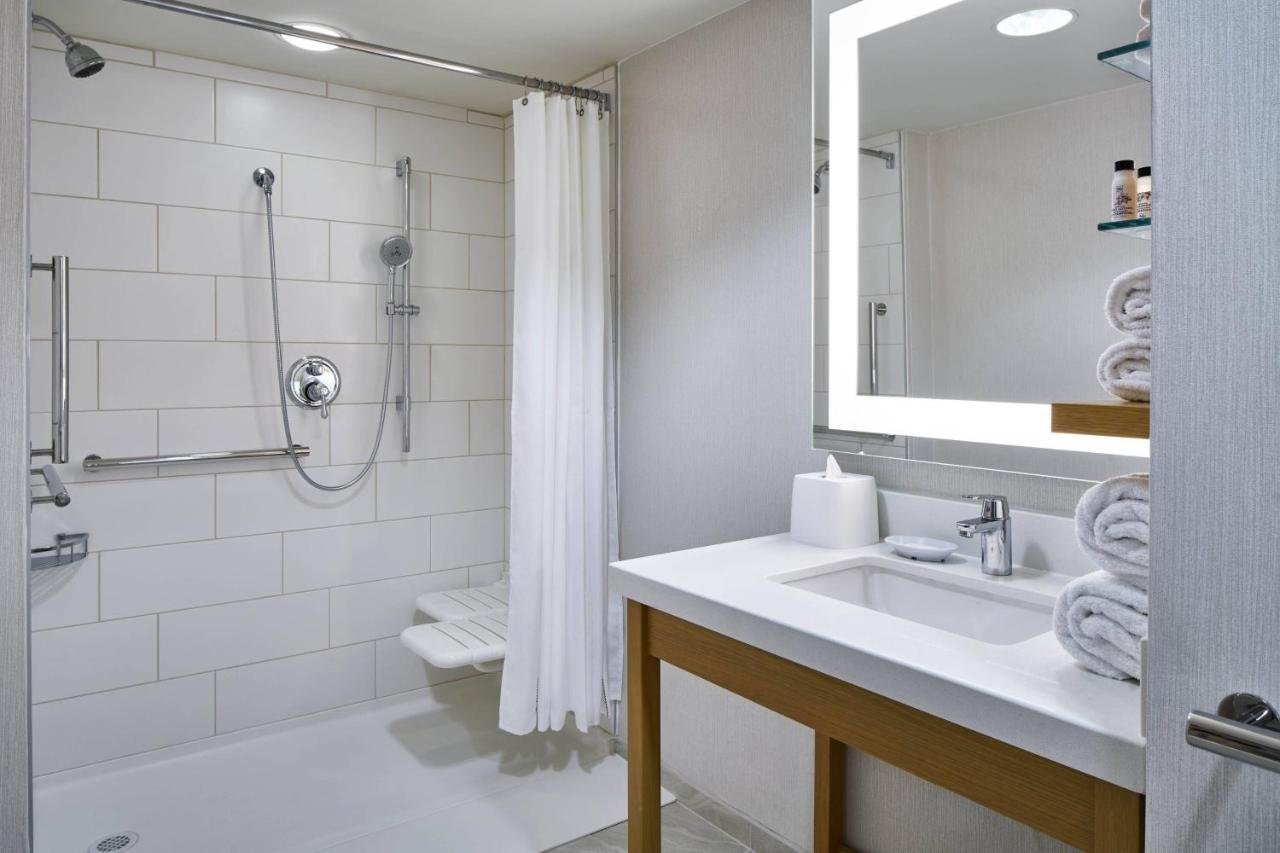 Delta Hotels By Marriott Norfolk Airport Extérieur photo