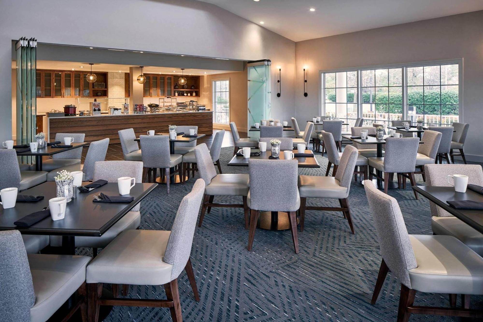 Delta Hotels By Marriott Norfolk Airport Extérieur photo