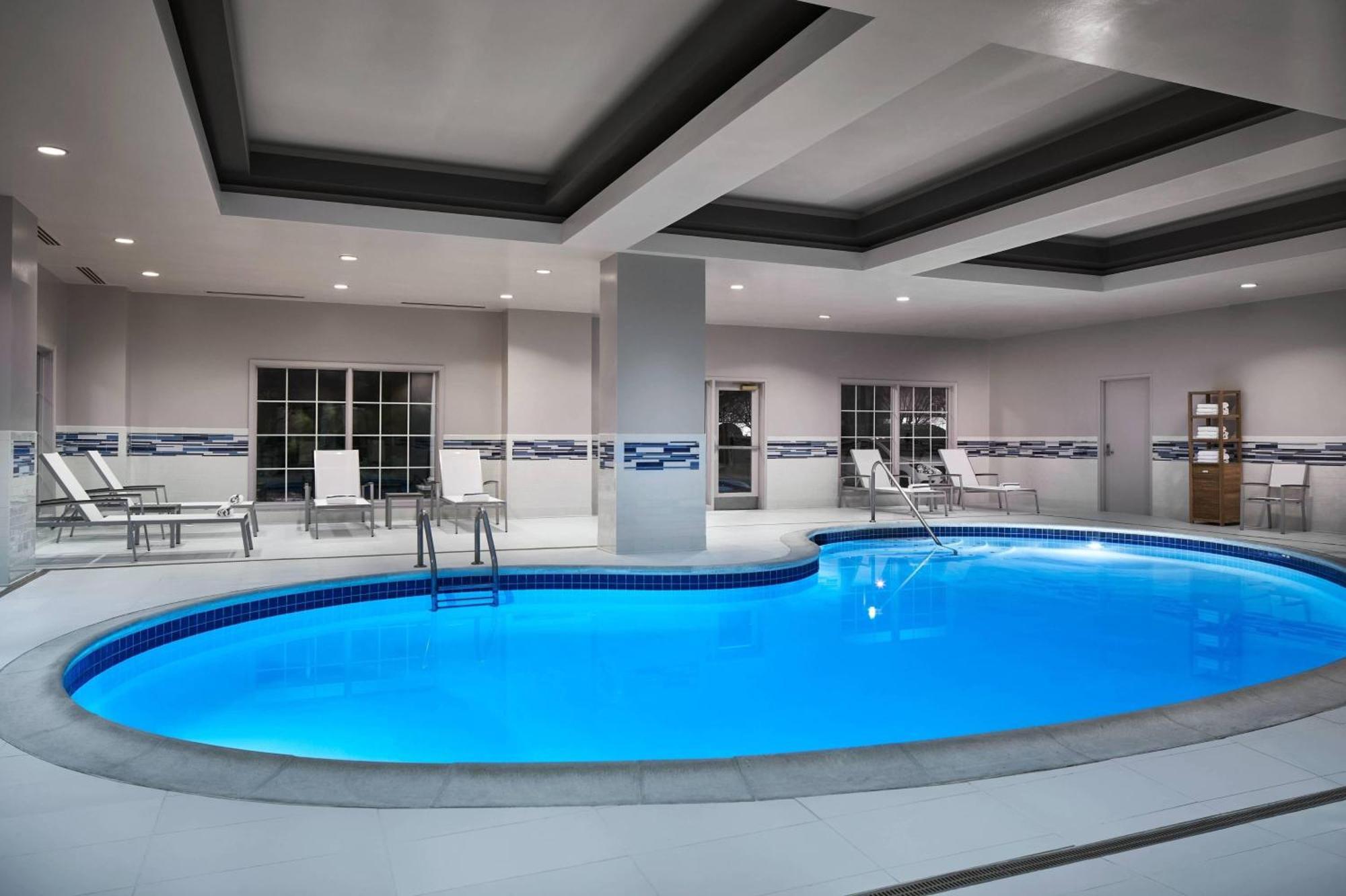 Delta Hotels By Marriott Norfolk Airport Extérieur photo
