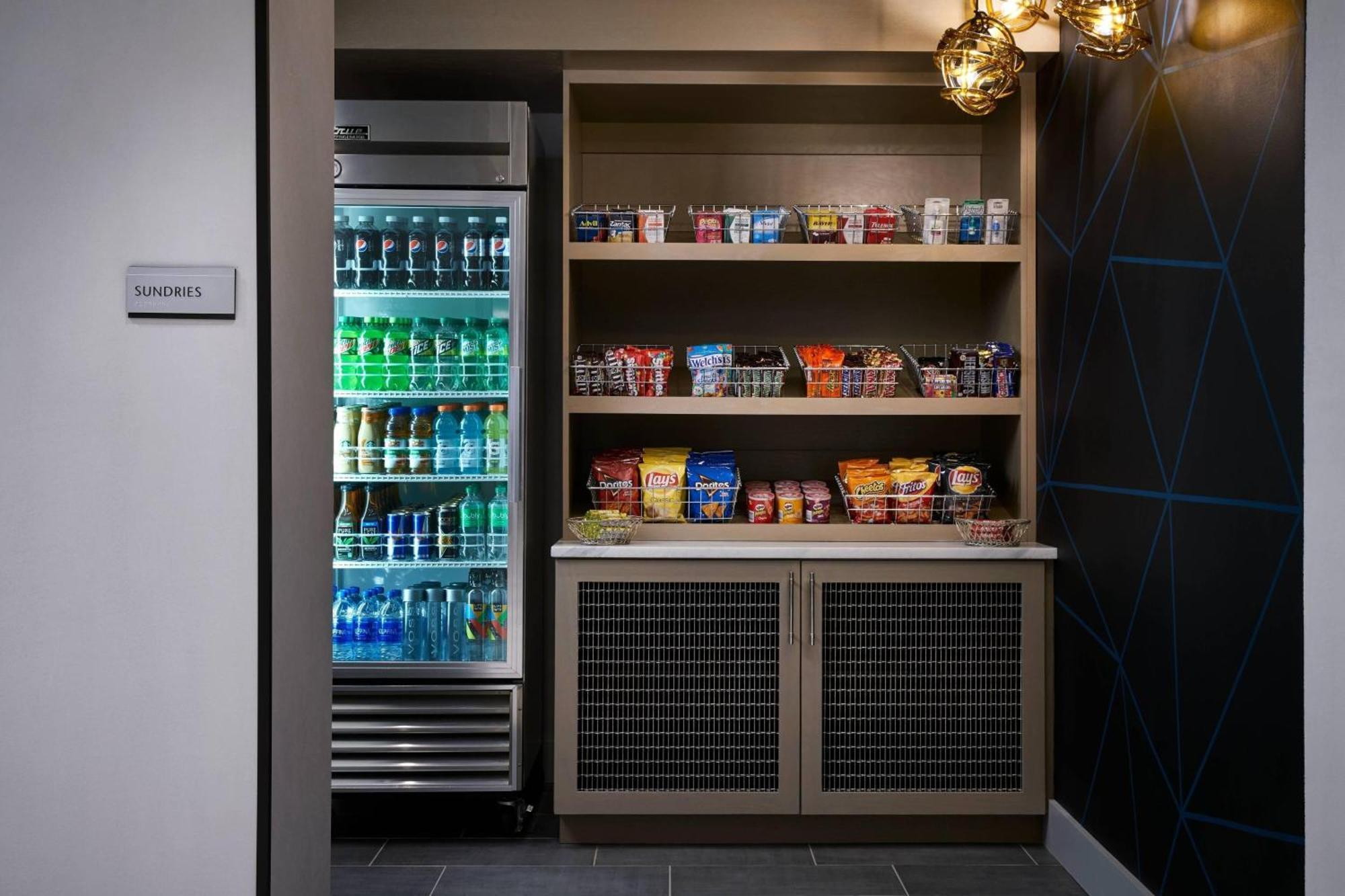 Delta Hotels By Marriott Norfolk Airport Extérieur photo