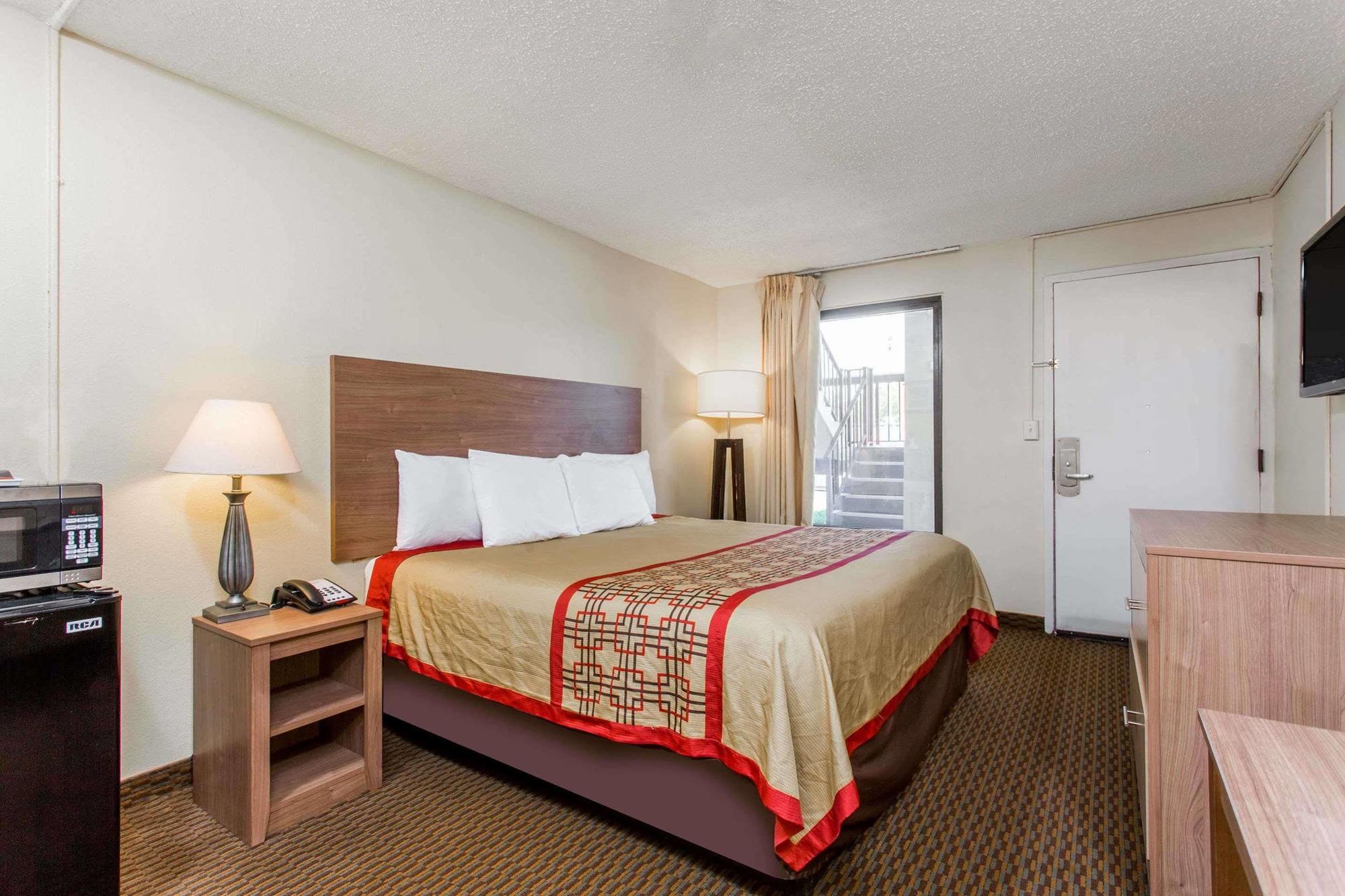 Delta Hotels By Marriott Norfolk Airport Extérieur photo